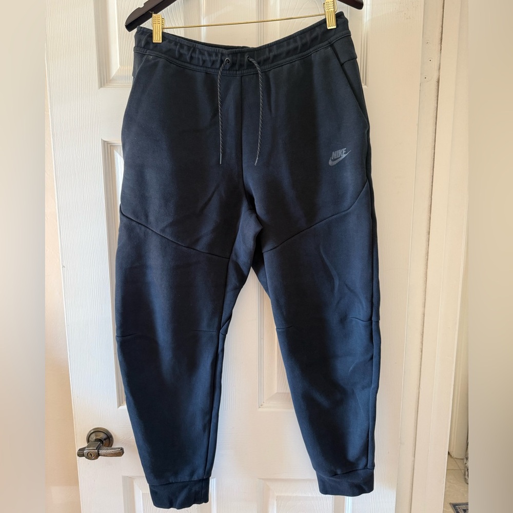 Nike Black Tapered Joggers with Elastic Cuffs